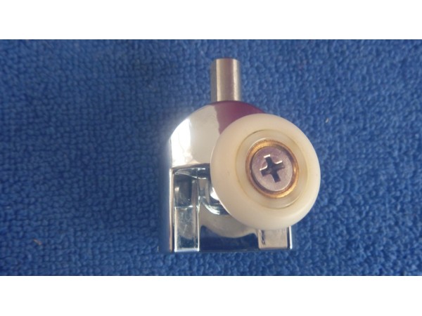 NR055 lower shower door roller